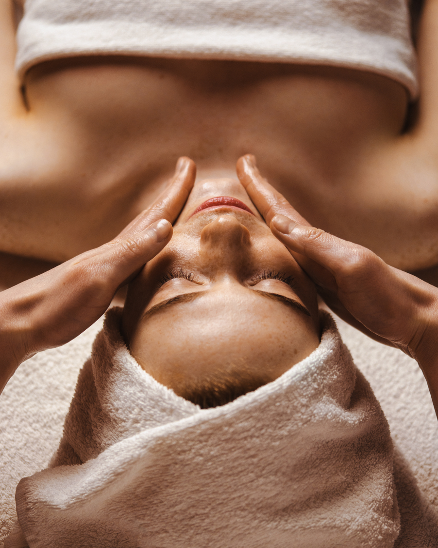 BELERINAZ Signature Radiance Facial